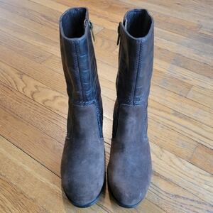 Ugg Lou Croco Boots Women's‎ Size 5.5 Brown Leather Suede Croc-Embossed Side Zip